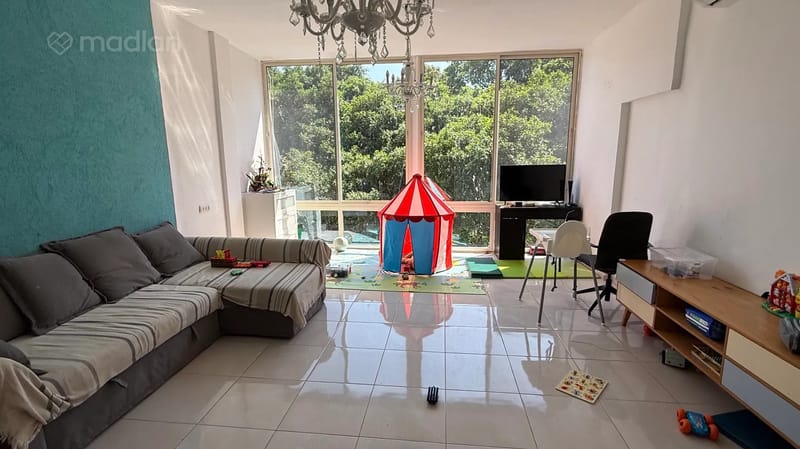 Photo from Madlan – 3.5 Rooms • ₪3,800, יצחק שדה 12, Kiryat Eliyahu, Haifa (1)