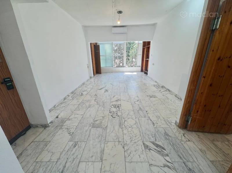 תמונה ממדלן – 3 חדרים • 4,900 ₪, בן ציון ישראלי 12, בורוכוב, גבעתיים (1)