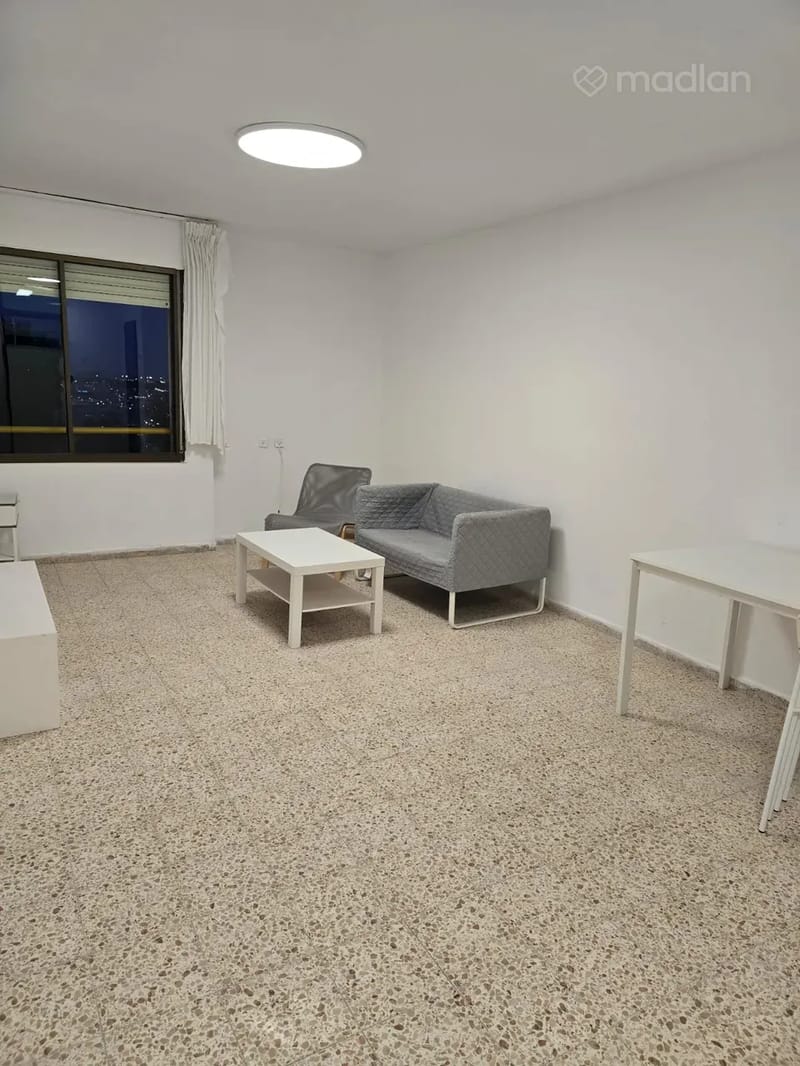 תמונה ממדלן – 2 חדרים • 2,400 ₪, האורן 6, רמות יצחק, נשר (1)