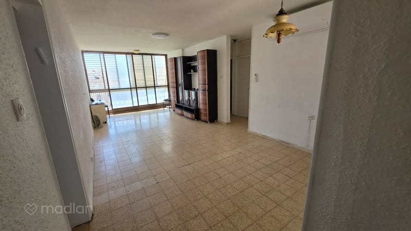 Photo from Madlan – 3 Rooms • ₪5,000, עמק דותן 1, Kiryat Sharett West, Holon (1)