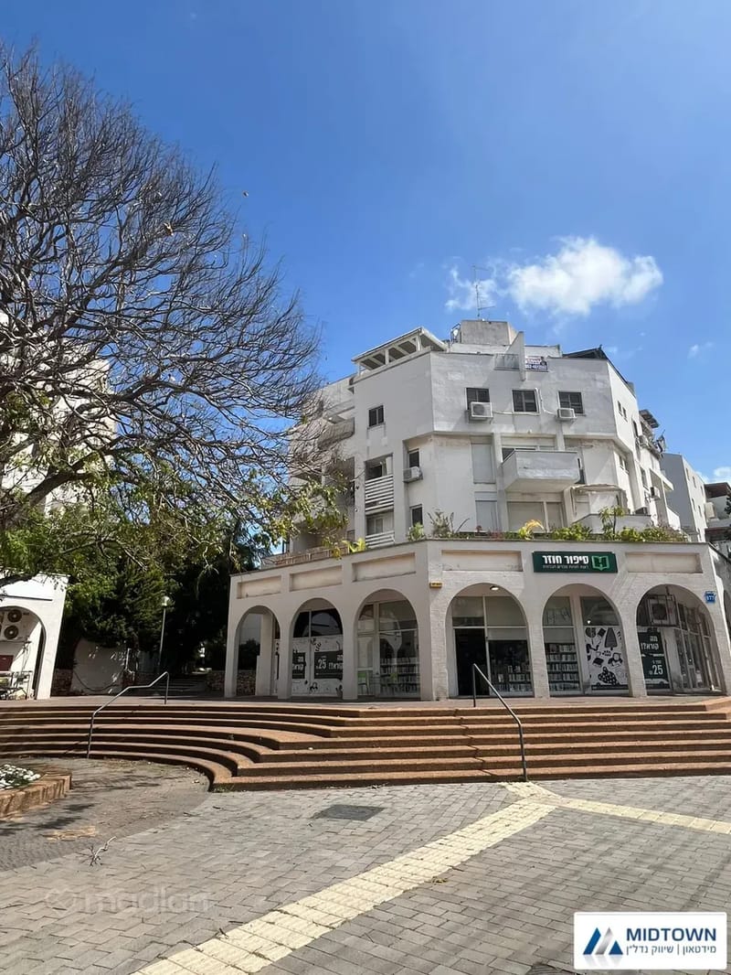 תמונה ממדלן – 4 חדרים • 2,490,000 ₪, ויצמן 182, פועלים ב', כפר סבא (1)