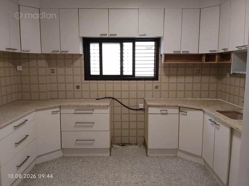 Photo from Madlan – 7 Rooms • ₪6,600, בן גוריון 19, Ramatayim, Hod HaSharon (1)