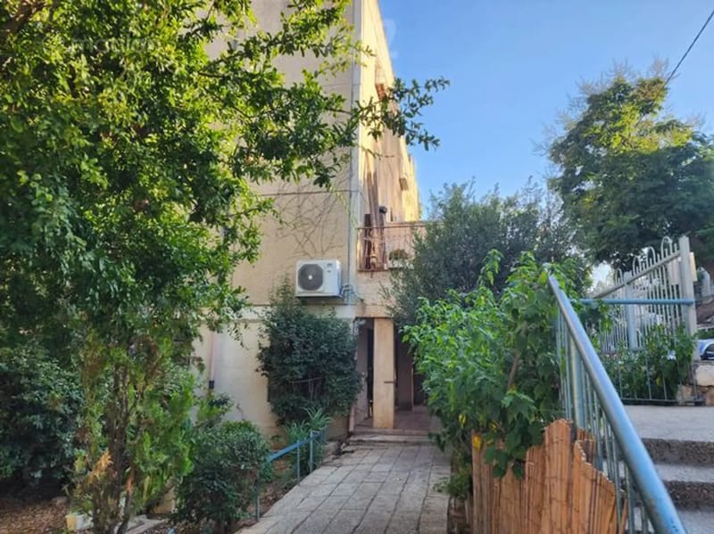 תמונה ממדלן – 3 חדרים • 4,700 ₪, אברהם שטרן 19, קריית היובל, ירושלים (1)