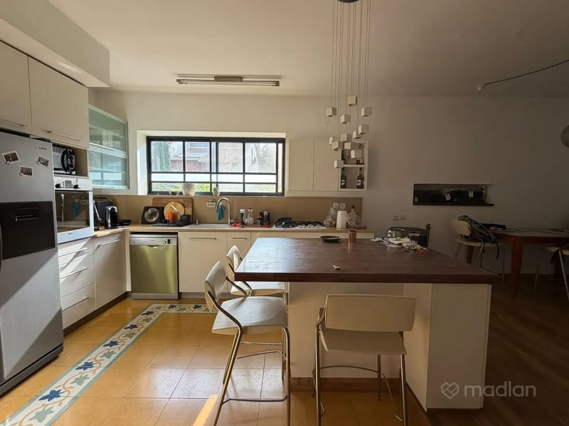 תמונה ממדלן – 4 חדרים • 7,000 ₪, הדקל 41, גני תקווה, גני תקווה (1)