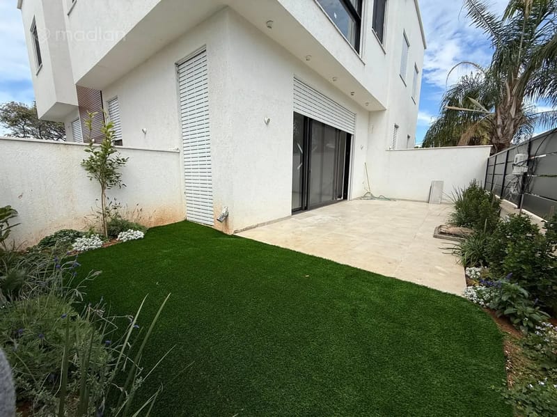 תמונה ממדלן – 7 חדרים • 6,100,000 ₪, לנדוי 29, כפר אברהם, פתח תקווה (1)
