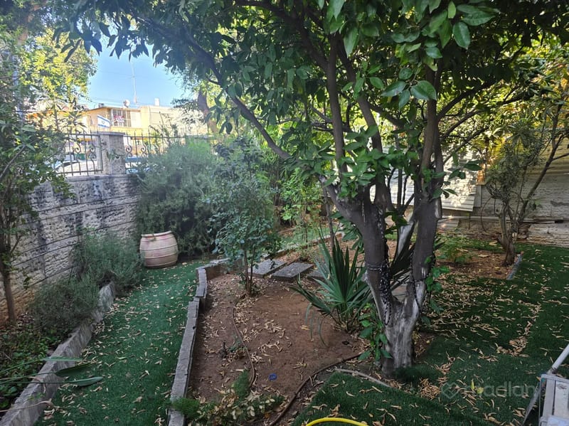 תמונה ממדלן – 4 חדרים • 12,000 ₪, שדרות החייל 28, יד אליהו, תל אביב (1)