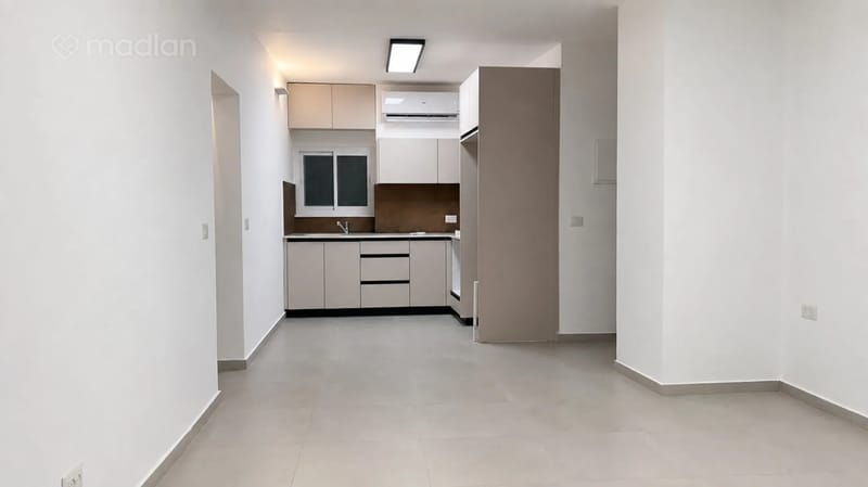תמונה ממדלן – 2.5 חדרים • 8,700 ₪, רפידים 22, מעוז אביב, תל אביב (1)