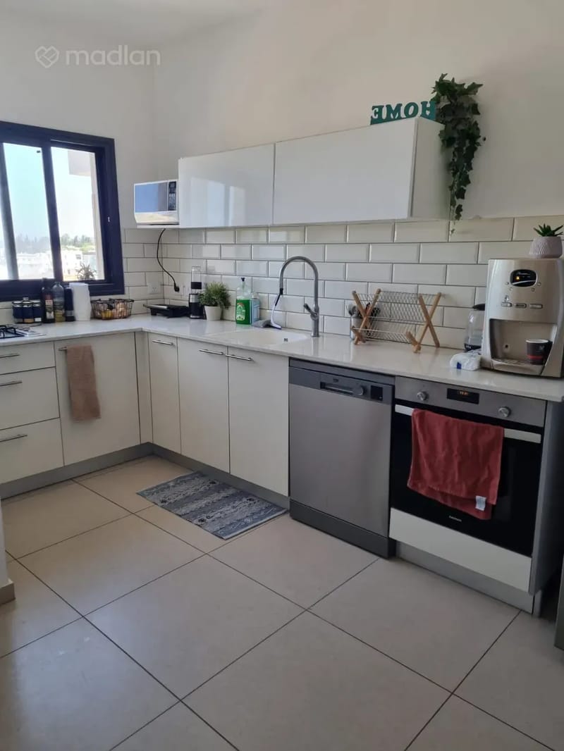 תמונה ממדלן – 3 חדרים • 5,500 ₪, השעורה 12, עמירם, פרדס חנה-כרכור (1)
