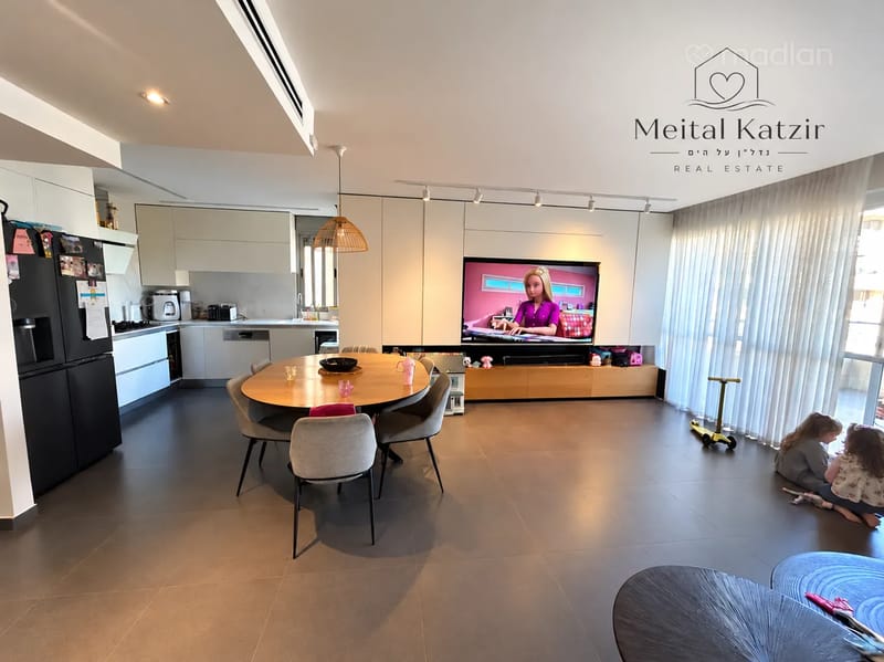 Фото с Madlan – 5 Комнаты • 16,500 ₪, יאשה חפץ 13, Нофей Ям, Тель-Авив (1)