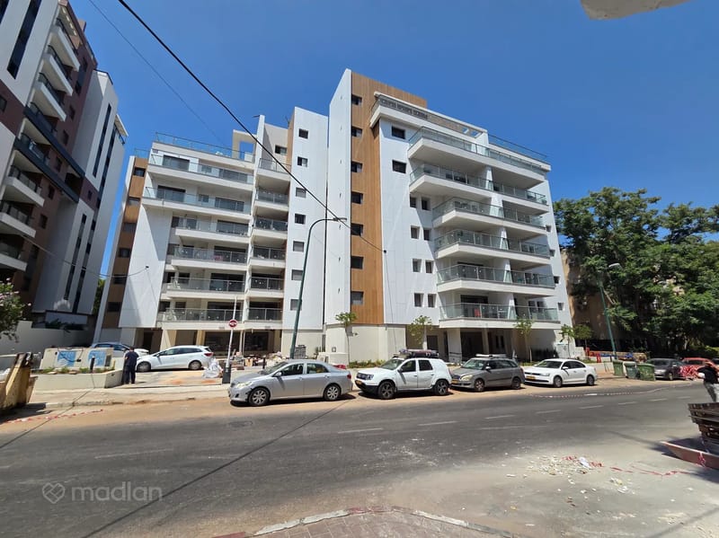 תמונה ממדלן – 5 חדרים • 3,990,000 ₪, צה"ל 24, רמת ורבר, פתח תקווה (1)