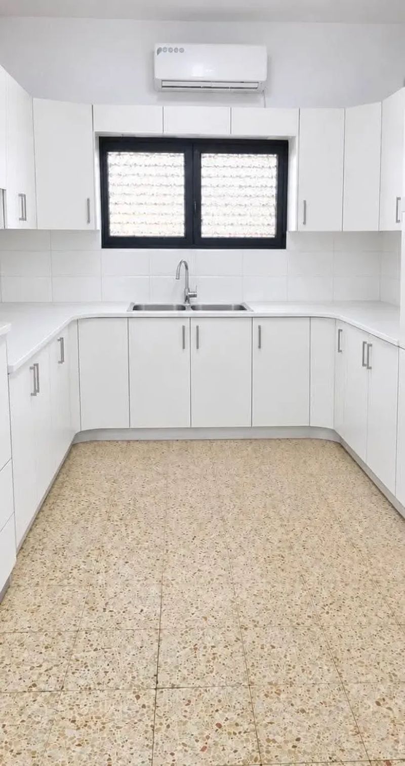 תמונה ממדלן – 5 חדרים • 8,000 ₪, מלכי ישראל 42, אביב, ראש העין (1)