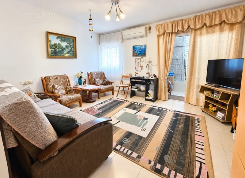 תמונה ממדלן – 2.5 חדרים • 1,550,000 ₪, הנרייטה סולד 28, אחדות, פתח תקווה (1)