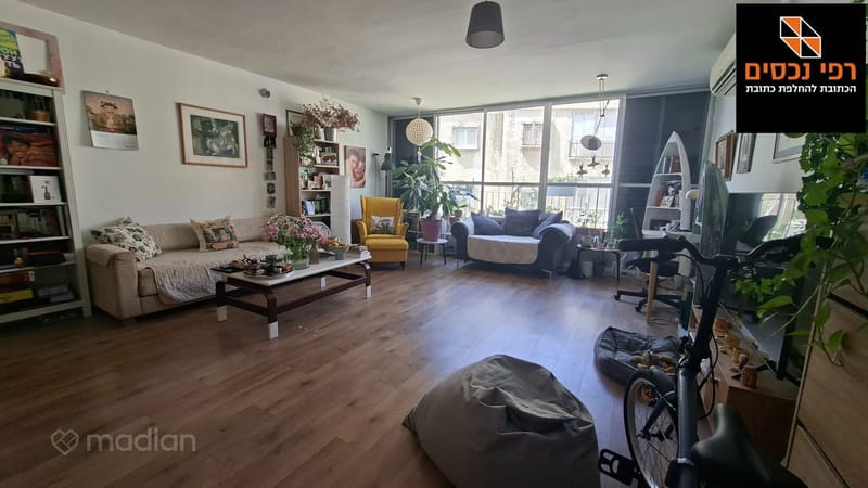תמונה ממדלן – 4 חדרים • 8,400 ₪, כצנלסון 91, בורוכוב, גבעתיים (1)