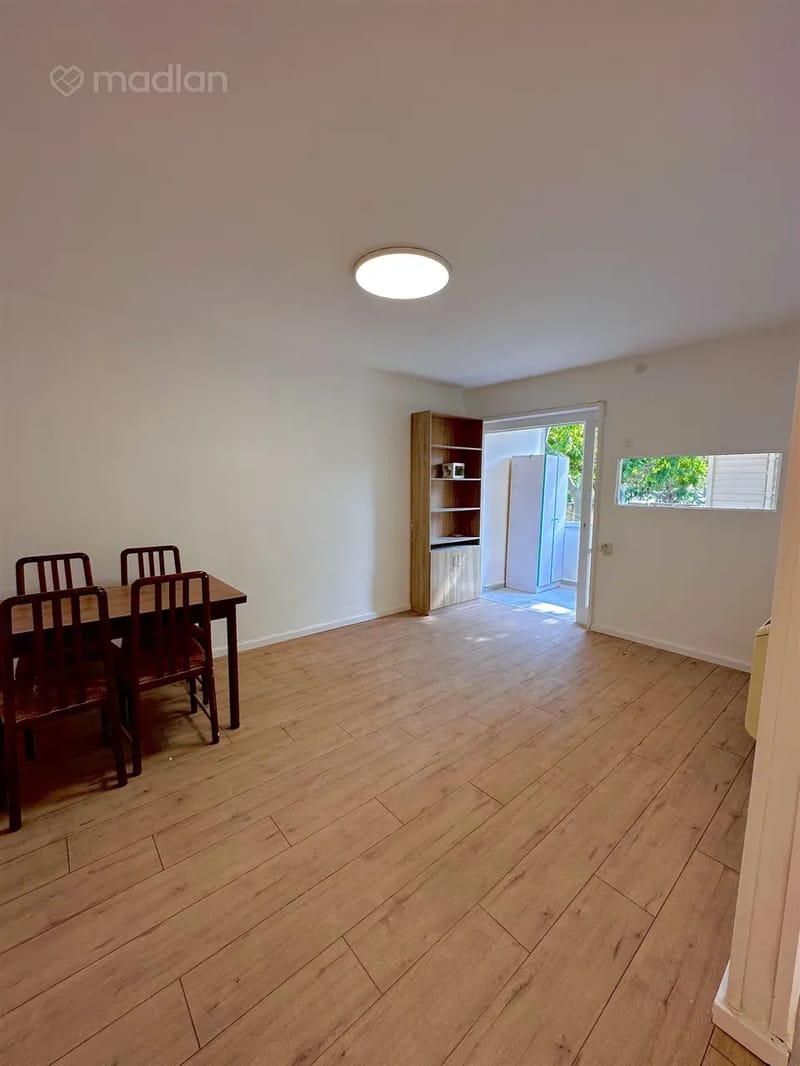 תמונה ממדלן – 2 חדרים • 4,400 ₪, התותחנים 9, תל גיבורים, חולון (1)