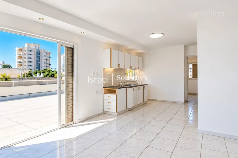 תמונה ממדלן – 3 חדרים • 7,000,000 ₪, ויזל 19, הצפון הישן - החלק הצפוני, תל אביב (1)