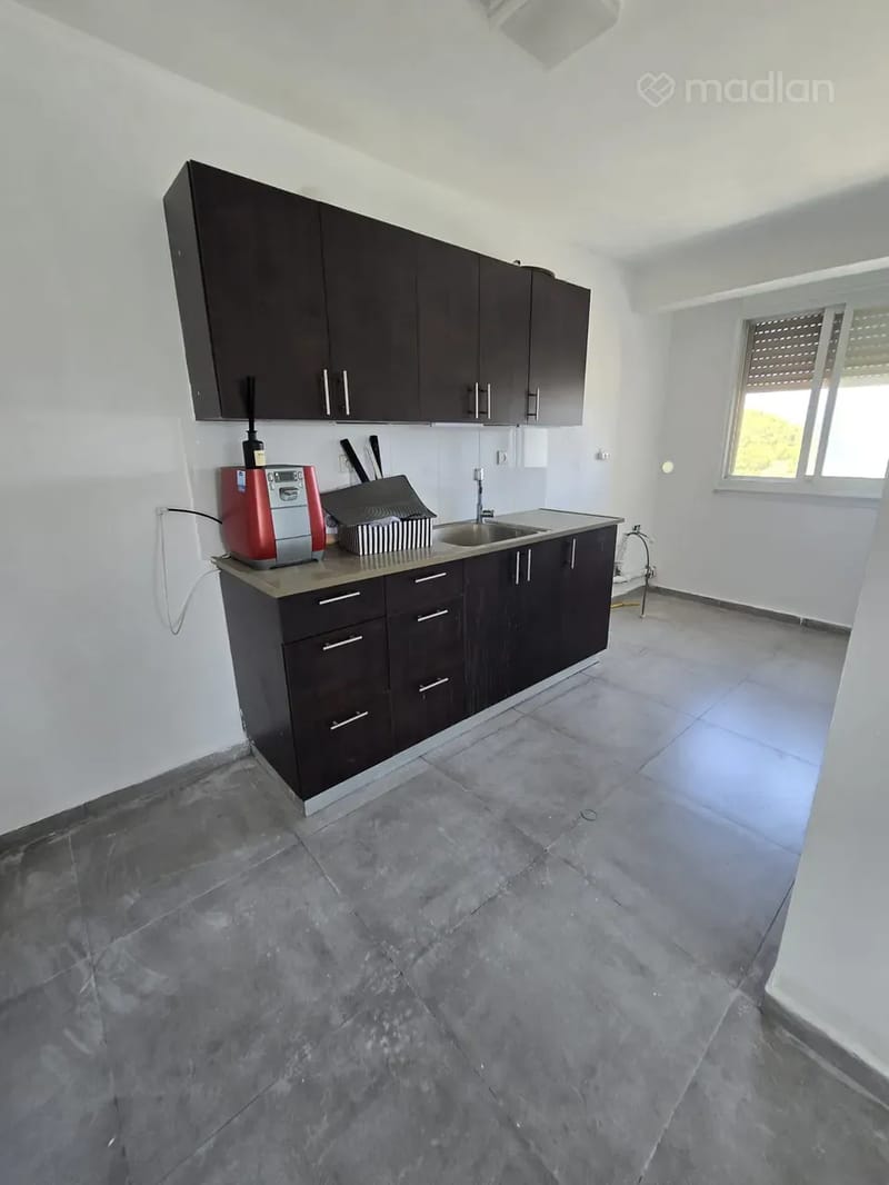 Photo from Madlan – 3.5 Rooms • ₪3,300, כברי 4, Western Kiryat Haim, Haifa (1)