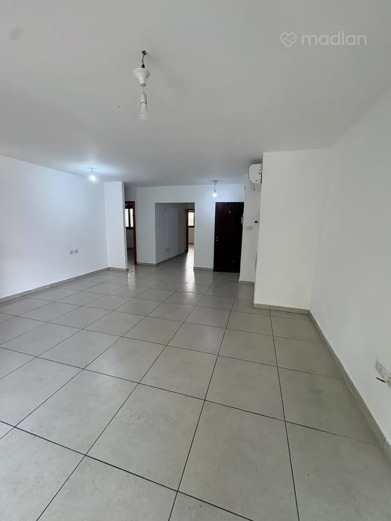 Photo from Madlan – 4 Rooms • ₪8,600, לוי אשכול 3, Shchuna Merkaz Darom, Ra'anana (1)