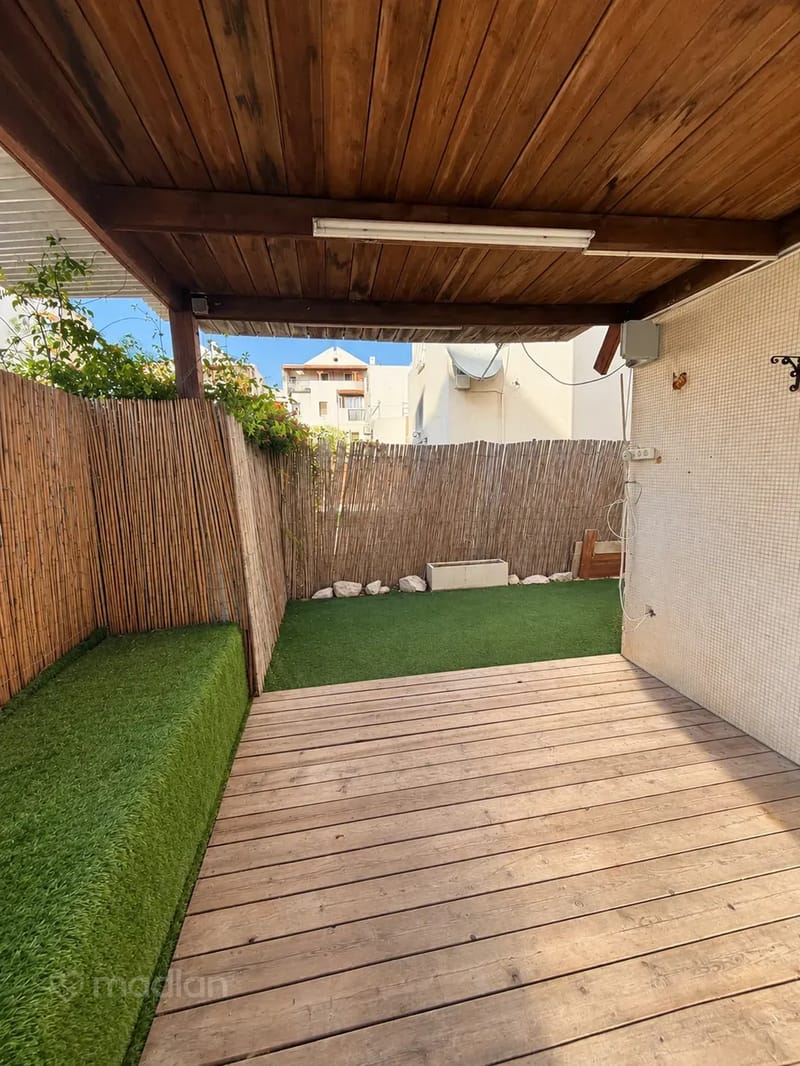 תמונה ממדלן – 5.5 חדרים • 2,850,000 ₪, החרצית 8, גבעת האירוסים, נתניה (1)