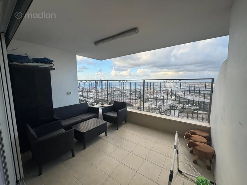 תמונה ממדלן – 4 חדרים • 5,900 ₪, נתיב חן 71, נווה שאנן, חיפה (1)