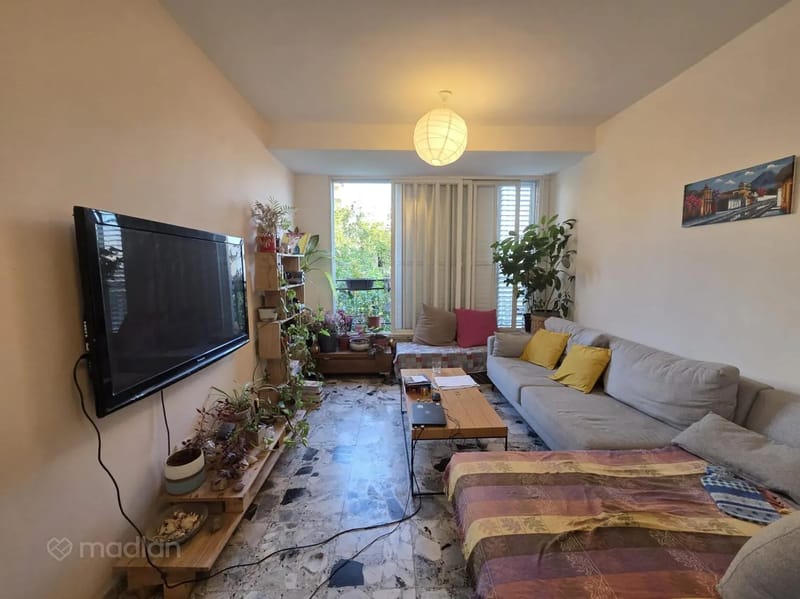 Фото с Madlan – 4 Комнаты • 6,900 ₪, גרנדוס 10, Кирьят Борохов, Рамат-Ган (1)