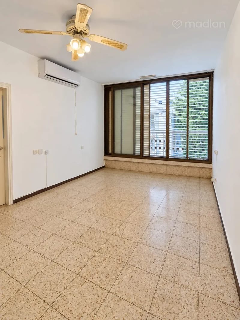 תמונה ממדלן – 2 חדרים • 4,500 ₪, אנילביץ 1, המרכז השקט, פתח תקווה (1)