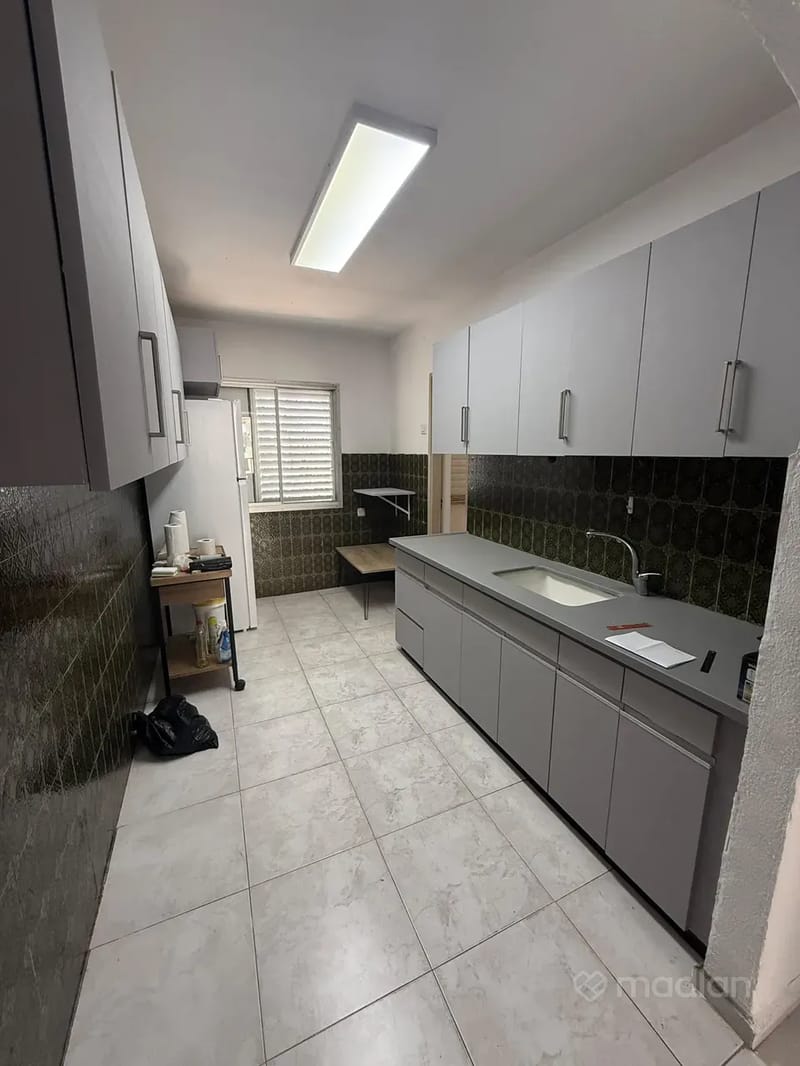 תמונה ממדלן – 4 חדרים • 3,900 ₪, עמוס 40, גבעת עמוס, נשר (1)