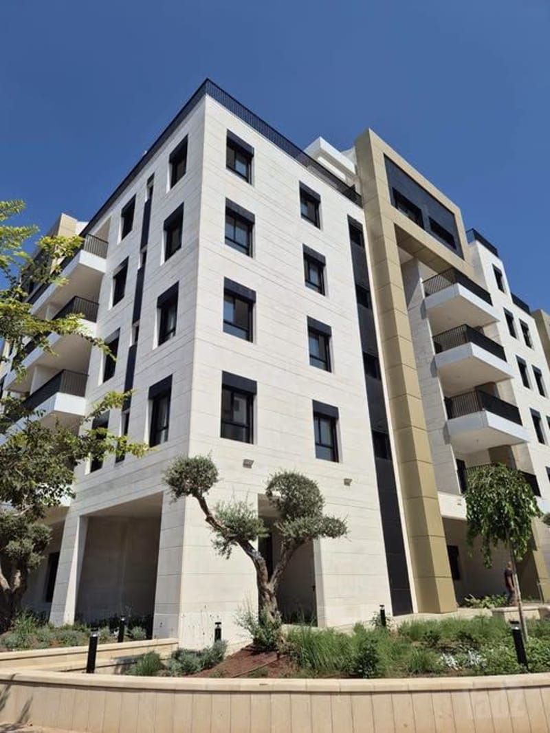 תמונה מיד2 – 5 חדרים • 12,000 ₪, שושנה דמארי, נווה זמר, רעננה