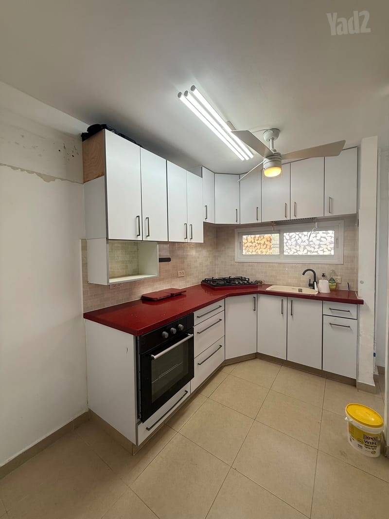 תמונה מיד2 – 3 חדרים • 4,300 ₪, דליה 5, שכונה דרום מזרח, בת ים (1)
