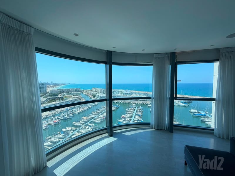 תמונה מיד2 – 3 חדרים • 21,000 ₪, מגדלי המרינה, מרינה, הרצליה (1)