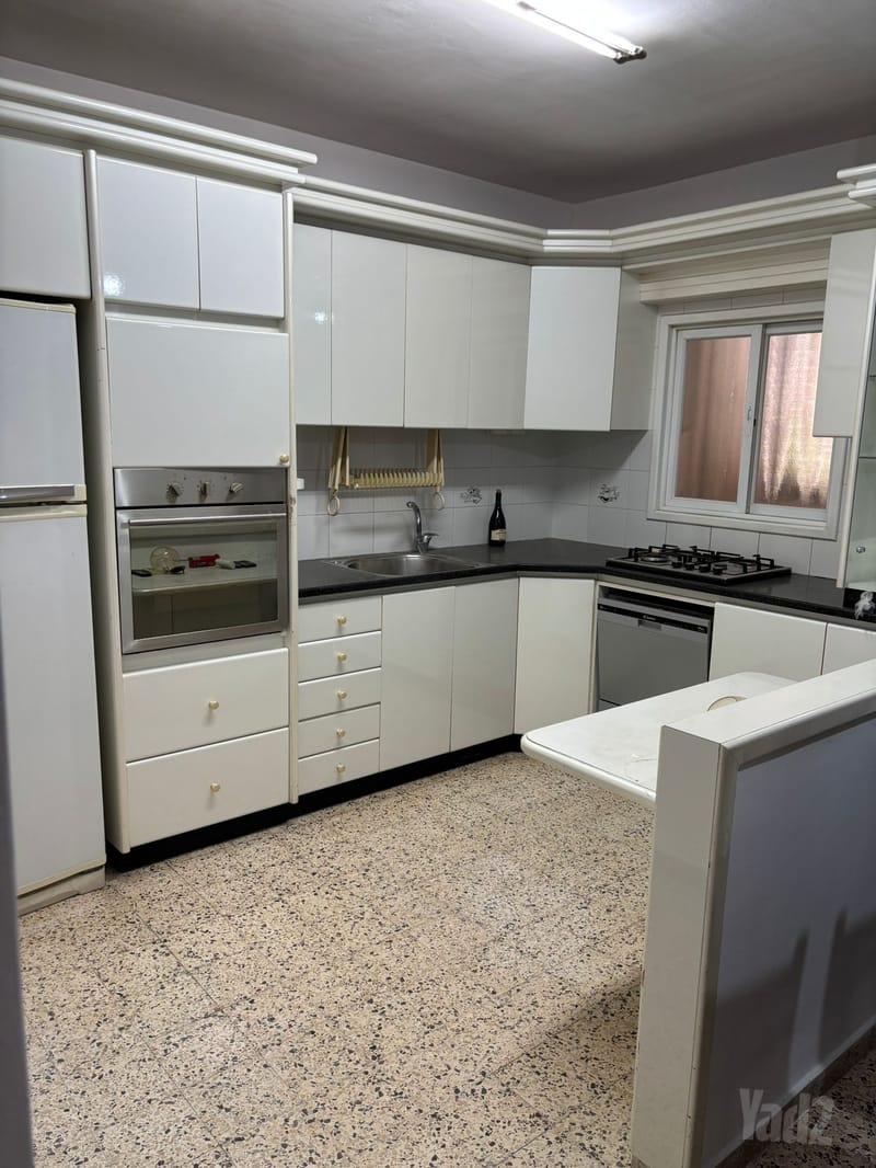 תמונה מיד2 – 4 חדרים • 5,900 ₪, ברץ 6, כפר גנים א', פתח תקווה (1)