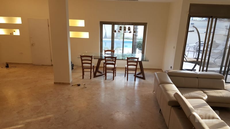 תמונה מיד2 – 7 חדרים • 8,050,000 ₪, מבוא מנדס, קריית קריניצי, רמת גן (1)