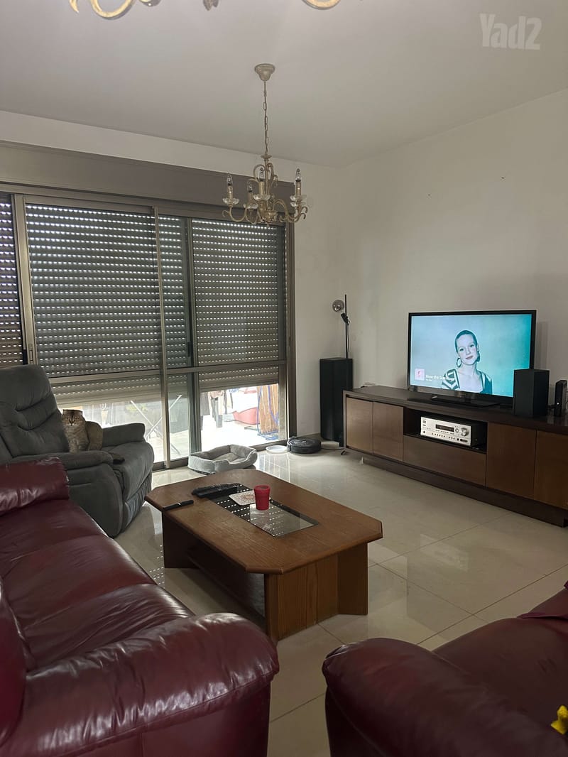 תמונה מיד2 – 3 חדרים • 6,600 ₪, אדני פז 21, חדרה, חדרה (1)