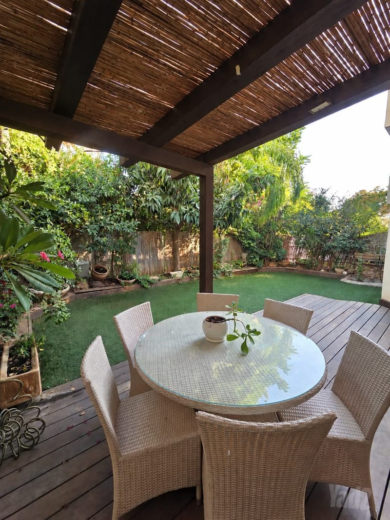 תמונה מיד2 – 7 חדרים • 18,000 ₪, מבוא יסמין 8, קרית הסביונים, יהוד-מונוסון (1)