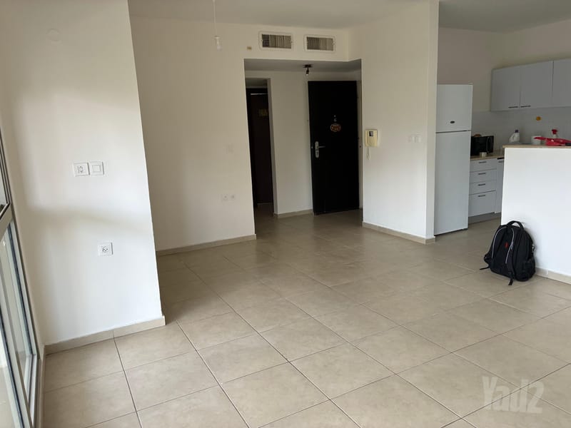 תמונה מיד2 – 3 חדרים • 3,950 ₪, הרקפת 8, קיראון, קרית אונו (1)