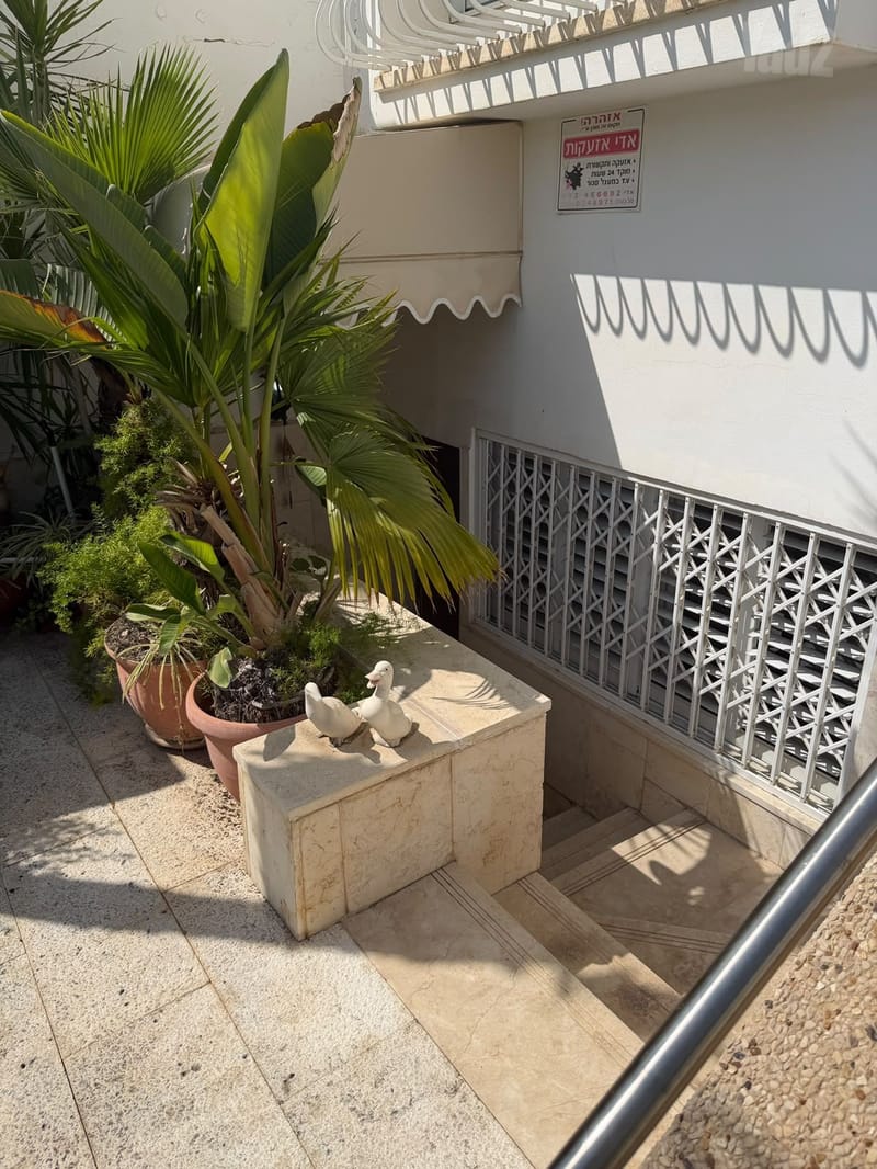 תמונה מיד2 – 2.5 חדרים • 4,000 ₪, מנחם סבידור 19, רמת פולג, נתניה (1)