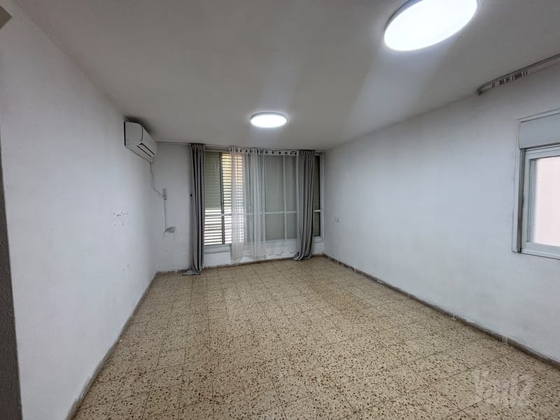 תמונה מיד2 – 4 חדרים • 3,800 ₪, קריית ביאליק (1)