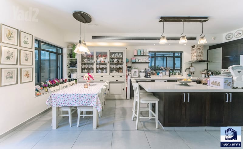 תמונה מיד2 – 8.5 חדרים • 6,900,000 ₪, קדיה מולודובסקי, נווה עוז, פתח תקווה (1)