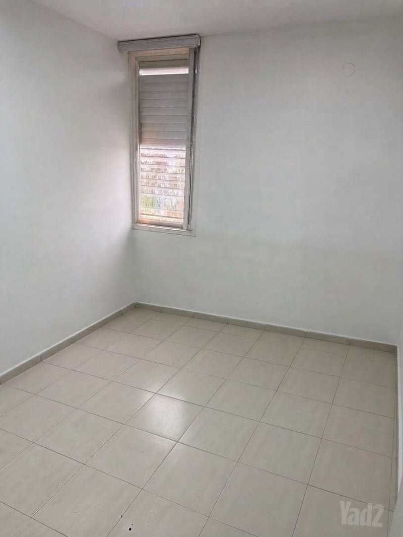 תמונה מיד2 – 2.5 חדרים • 1,250,000 ₪, אבן גבירול 7, רובע ב', אשדוד (1)