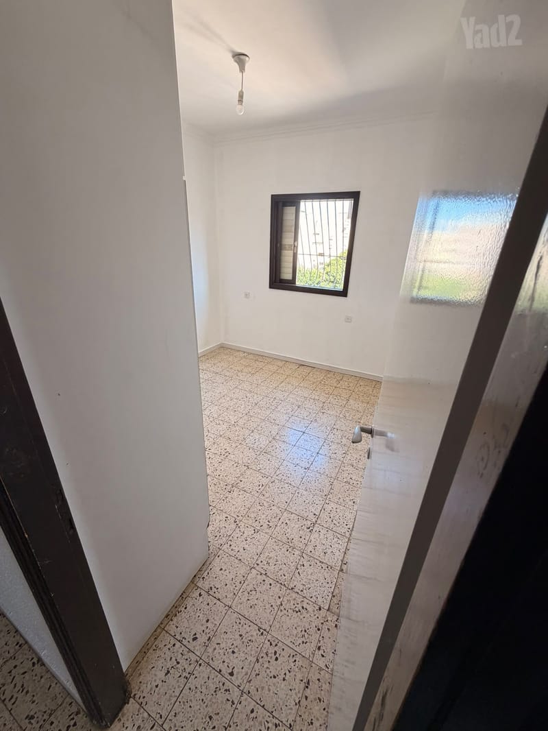 Photo from Yad2 – 4 Rooms • ₪6,000, הרב שמעון גבאי 11, City Center South, Netanya (1)