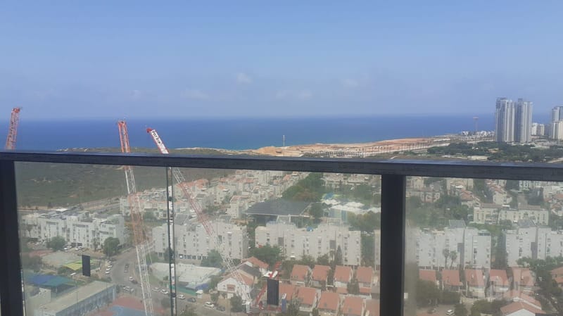 תמונה מיד2 – 5 חדרים • 9,000 ₪, זלמן שניאור 16, קרית נורדאו, נתניה