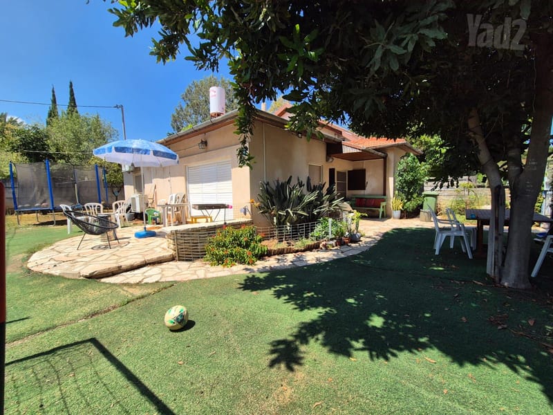 תמונה מיד2 – 7 חדרים • 8,400,000 ₪, הוד השרון (1)