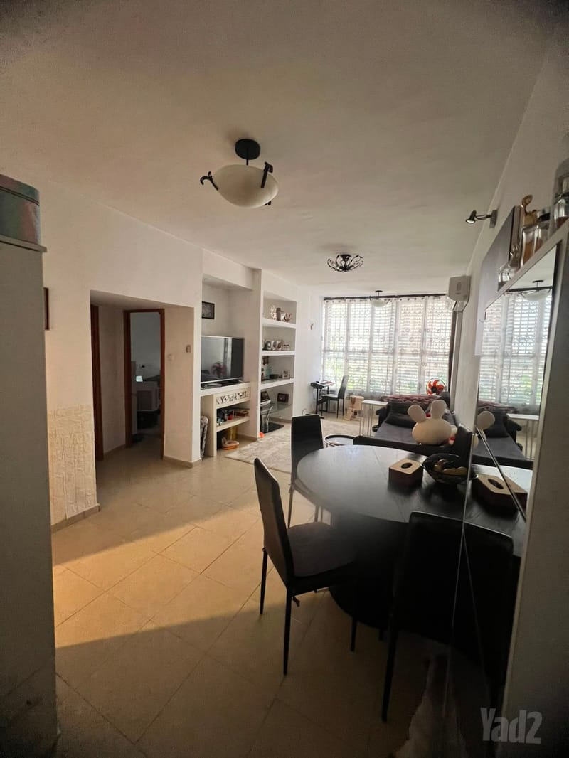 תמונה מיד2 – 2 חדרים • 4,250 ₪, יחזקאל דנין 5, לב העיר, בת ים (1)