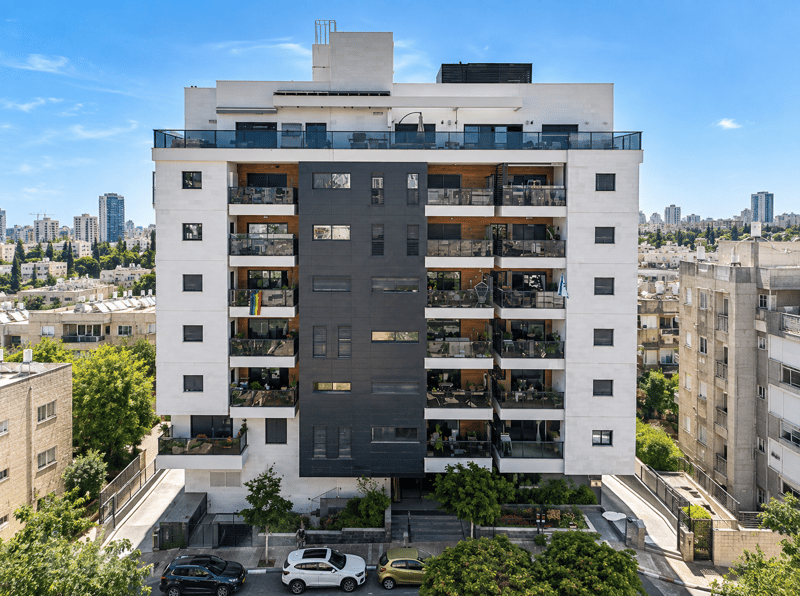 תמונה מיד2 – 4 חדרים • 5,590,000 ₪, בורוכוב, גבעתיים (1)