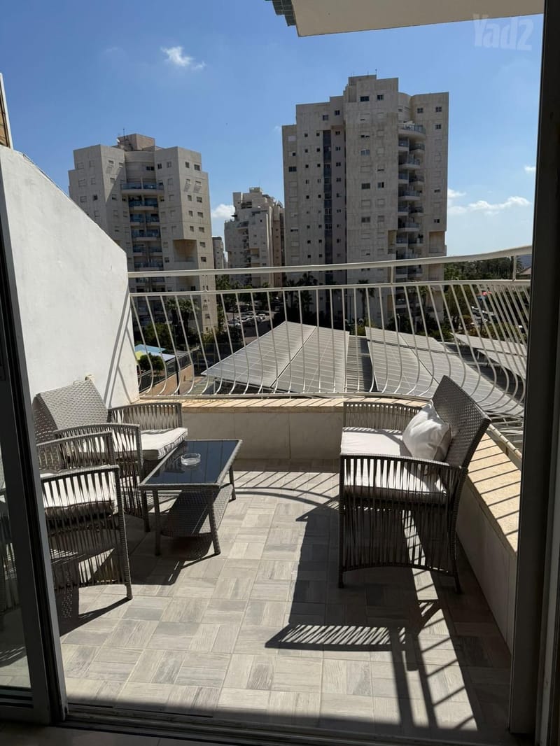 תמונה מיד2 – 4 חדרים • 8,000 ₪, עולש מצוי 18, רמת פולג, נתניה (1)