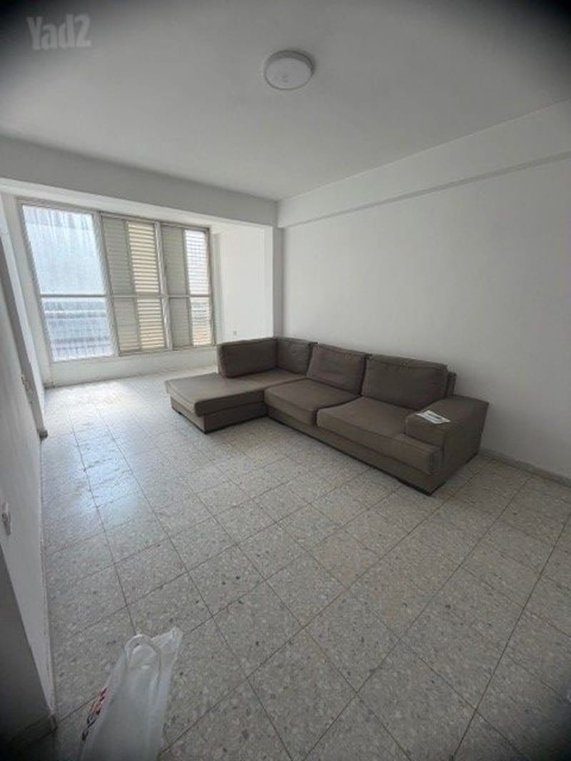 תמונה מיד2 – 3 חדרים • 6,000 ₪, שדה בוקר 3, ארלוזורוב, גבעתיים (1)