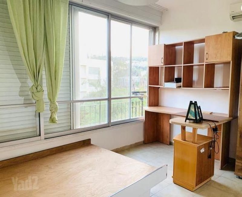 תמונה מיד2 – 4 חדרים • 4,300 ₪, פינסקר 23, נווה שאנן, חיפה (1)