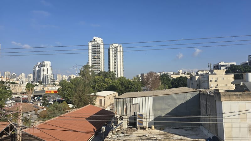תמונה מיד2 – חדר בדירת שותפים • 2,500 ₪, חובבי ציון 22, לב המושבה, פתח תקווה (1)