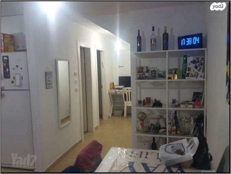 Фото с Yad2 – 2 Комнаты • 4,700 ₪, אבא ברדיצ'ב 17, Неве Оз, Петах-Тиква (1)