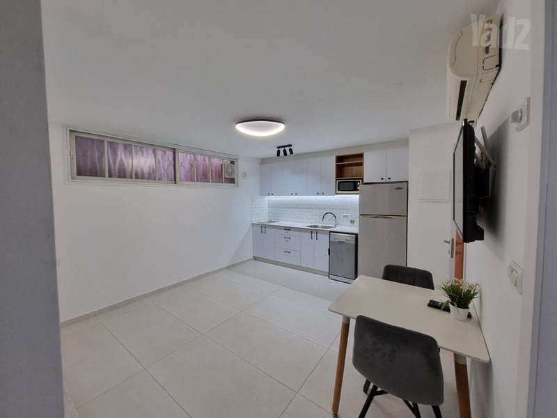 תמונה מיד2 – 2.5 חדרים • 4,600 ₪, האילנות 1, רמתיים, הוד השרון (1)