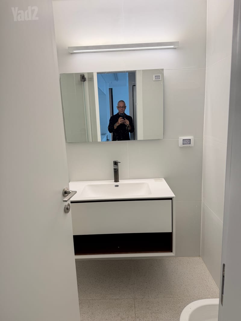 תמונה מיד2 – 2 חדרים • 7,500 ₪, שריד 28, עג'מי וגבעת עלייה, תל אביב (1)